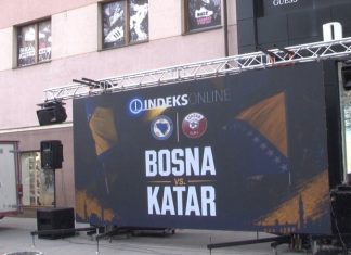 Novi Pazar ponovo okuplja „Zmajeve“: večeras prenos BiH – Katar Gradsko šetalište u Novom Pazaru tokom navijačkog prenosa utakmice reprezentacije