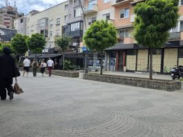Oblačno vreme sa povremenom kišom i lokalnim pljuskovima
