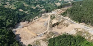 Otpad kao ogledalo društva: rešenje se traži, teret se odbija Ilustracija otpada i deponije kao ekološkog i društvenog problema