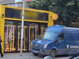 Policija obavlja uviđaj nakon napada u Novom Pazaru