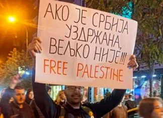 Priveden aktivista Veljko Raković Aktivista Veljko Raković priveden nakon pretresa porodične kuće