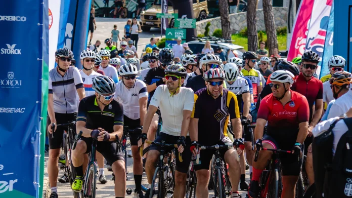 Učesnici manifestacije Tour de Pešter 2026 u prirodi Pešterske visoravni
