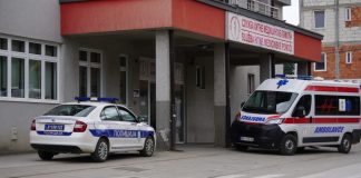 Tragedija u Trnavi: muškarac poginuo nakon prevrtanja traktora Traktor nakon prevrtanja u Trnavi kod Novog Pazara