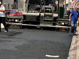 Počeli radovi na sanaciji asfalta u Ulici Mehmeda Alibašića u Novom Pazaru
