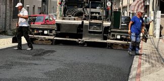 U Novom Pazaru počela sanacija ulice Mehmeda Alibašića: izvođač otklanja nedostatke o svom trošku Počeli radovi na sanaciji asfalta u Ulici Mehmeda Alibašića u Novom Pazaru