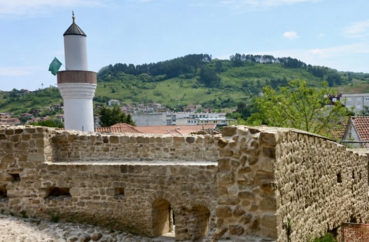 Radovi na Severnoj tabiji u Novom Pazaru, parterno uređenje iza kule Džephane i planirana rasveta