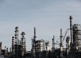 Cene nafte porasle nakon američkih udara na Iran Grafikon kretanja cena nafte nakon američkih udara na Iran
