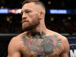 Konor Mekgregor u oktagonu tokom UFC 329 u Las Vegasu