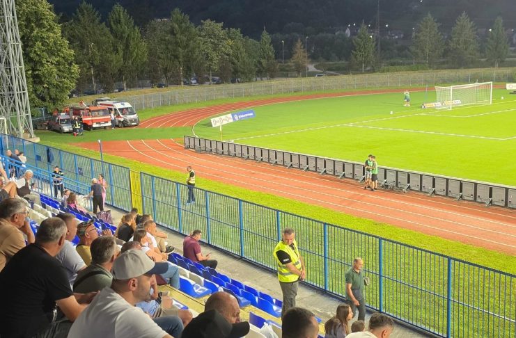 Adem Ljajić na tribinama tokom utakmice Mladost – Novi Pazar u Lučanima