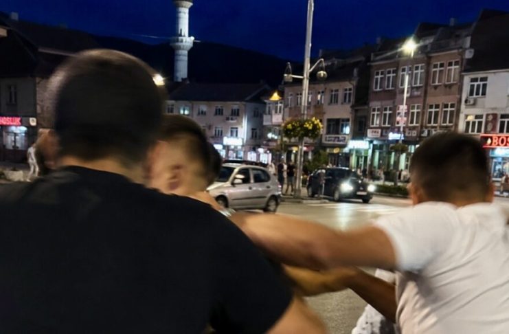 Ulica u centru Tutina tokom dana, ilustracija za incident
