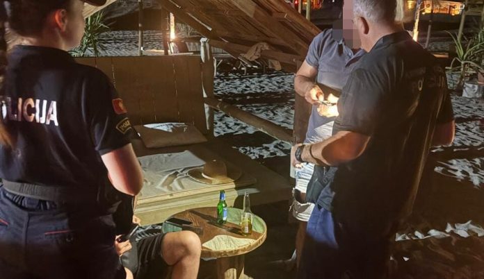 Policijska kontrola u Ulcinju tokom noćne akcije