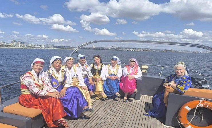 Predstavnica udruženja „Pazarske hanume“ tokom snimanja filma u Turskoj