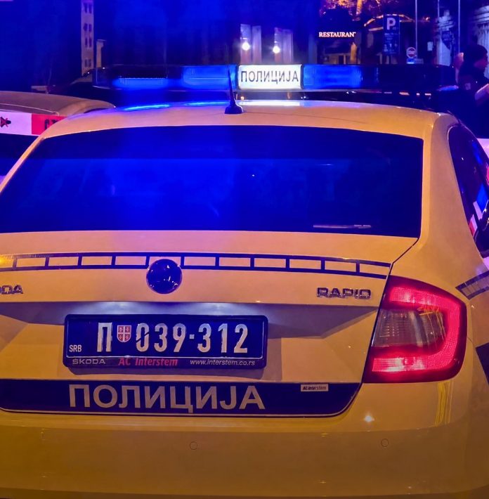 Policijski službenici tokom intervencije u Novom Pazaru nakon potere