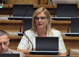 SDA Sandžaka traži odgovornost države za otpad i okoliš Minela Kalender u Skupštini Srbije tokom rasprave o zaštiti životne sredine i upravljanju otpadom