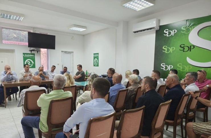 Predstavnici SDP-a na radnom sastanku sa aktivistima i građanima u Priboju