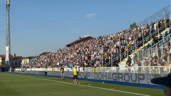 Fudbalski teren i dresovi pred start nove sezone Superlige Srbije