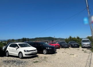 Uhapšene četiri osobe u Novom Pazaru, oduzeta vozila Policijska akcija u Novom Pazaru: privremeno oduzeta vozila sa auto-placeva