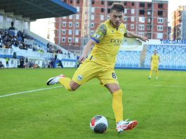 Adem Ljajić u dresu Novog Pazara nakon potpisivanja ugovora
