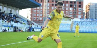 Adem Ljajić potpisao za Novi Pazar i vraća se u plavo-beli dres Adem Ljajić u dresu Novog Pazara nakon potpisivanja ugovora