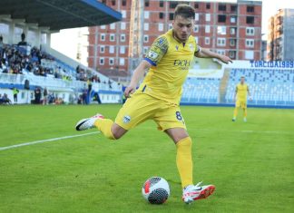 Adem Ljajić potpisao za Novi Pazar i vraća se u plavo-beli dres Adem Ljajić u dresu Novog Pazara nakon potpisivanja ugovora