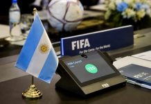 AFA podržala novi mandat Infantina za FIFA, uz osvrt na kritike Zastava Argentine i logo FIFA u kontekstu podrške kandidaturi Đanija Infantina