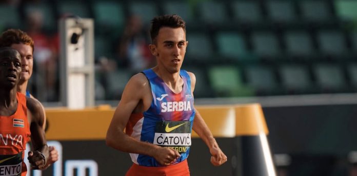 Aldin Ćatović na trci na 1.500 metara tokom finala na Svetskom prvenstvu U20 u Oregonu