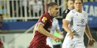Davidovićev pogodak proglašen za najbolji u Superligi Ivan Davidović proslavlja pogodak nakon izbora za najbolji gol meseca u Superligi