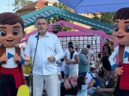 EXPO karavan na trgu u Novom Pazaru sa kulturnim i sportskim programom