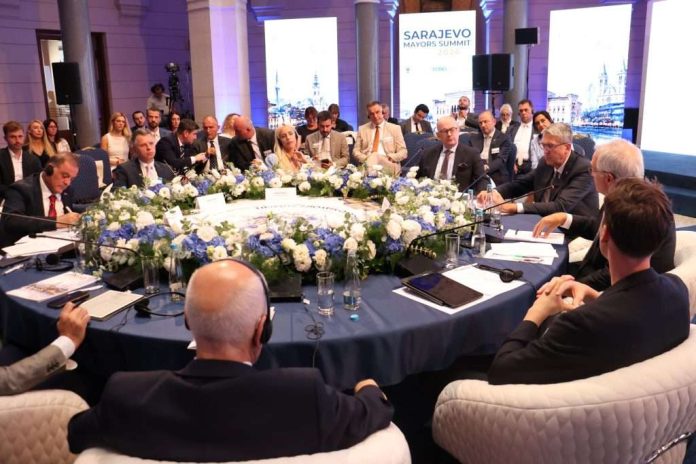 Gradonačelnik Biševac na Sarajevo Mayors Summit 2026 u Vijećnici