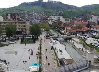 Lekić: SDP spreman za razgovore o zajedničkoj bošnjačkoj listi Samir Lekić, predsednik Sandžačke demokratske partije, o razgovorima za zajedničku listu