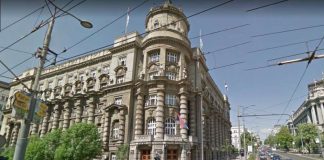 Minimalna cena rada u Srbiji: 405 dinara po satu, oko 70.000 Ilustracija: novčanice i sat kao simbol minimalne cene rada