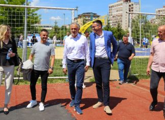Novi Pazar najavljuje polumaraton i noćnu trku Trkači na ulicama Novog Pazara tokom najavljenih trka polumaratona i noćne trke čaršijom