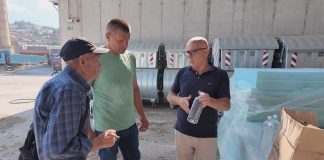 Novi Pazar počeo besplatnu podelu dezobarijera i dezinfekcije Dezobarijera i dezinfekciona sredstva spremna za preuzimanje u Novom Pazaru