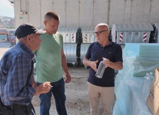 Novi Pazar počeo besplatnu podelu dezobarijera i dezinfekcije Dezobarijera i dezinfekciona sredstva spremna za preuzimanje u Novom Pazaru