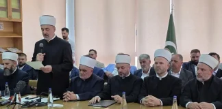 Potpisana Povelja o jedinstvu Islamske zajednice u Novom Pazaru Potpisivanje Povelje o vraćanju jedinstva Islamske zajednice u Novom Pazaru