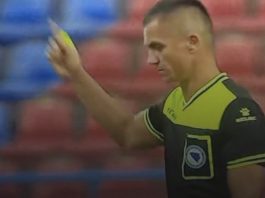 Sudija Admir Musić prekida utakmicu Borac – Velež zbog skandiranja sa tribina