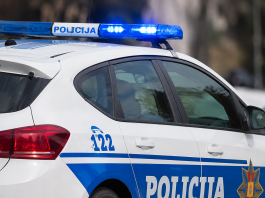 Zgrada suda i policijske oznake u kontekstu odluke o pritvoru u Ulcinju