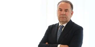 Rasim Ljajić podneo ostavku na čelo SDPS Rasim Ljajić na događaju, uz najavu promene rukovodstva SDPS