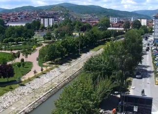 Utorak topao: sunčano pre podne, kiša i grmljavina kasnije Toplo vreme u gradu, uz najavu pljuskova i grmljavine u drugom delu dana