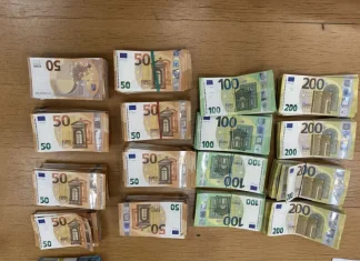 Vraćen novac zaplenjen u autobusu na putu za Novi Pazar Granični prelaz Horgoš i autobus u kojem je pronađen neprijavljen novac
