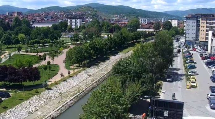 Sunčano i toplo vreme sa vetrom koji jača tokom dana