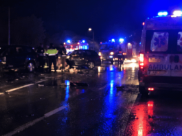 Policijska traka i vozila nakon sudara kod Bijelog Polja
