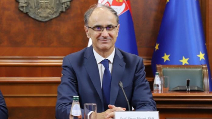 Zgrada Vlade Srbije u Beogradu i najava raspuštanja Skupštine radi izbora