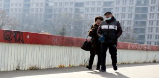 Najavljeno povećanje penzija od 7,5 odsto: Penzija od 40.000 dinara trebalo bi da bude 43.000 Najavljeno povećanje penzija od 7,5 odsto: Penzija od 40.000 dinara trebalo bi da bude 43.000