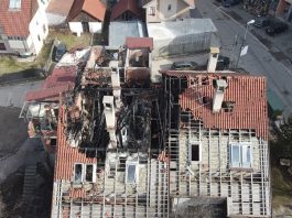 Ilustracija katastra nepokretnosti i dostave dokumenta građanima
