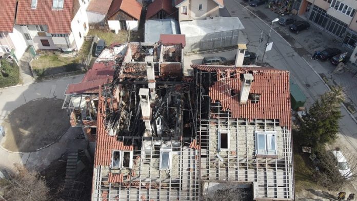 Ilustracija katastra nepokretnosti i dostave dokumenta građanima