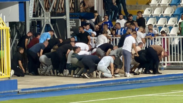 Navijači FK Novi Pazar na stadionu tokom utakmice