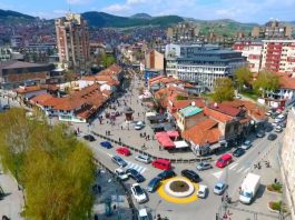 Policijska regulacija i saobraćajna signalizacija tokom obustave u Novom Pazaru