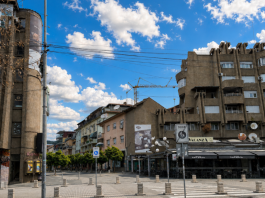 Građevinski radovi i zgrada u Novom Pazaru, ilustracija za broj izdatih dozvola