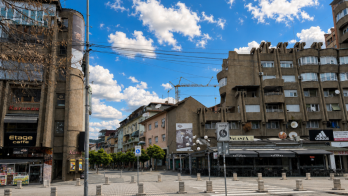 Građevinski radovi i zgrada u Novom Pazaru, ilustracija za broj izdatih dozvola